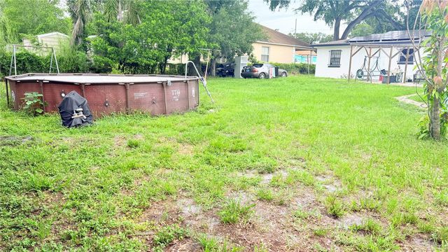1709 E NORTH BAY STREET, Tampa, FL 33610