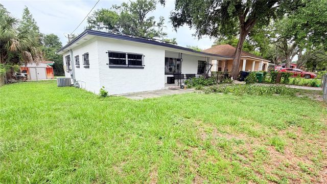 1709 E NORTH BAY STREET, Tampa, FL 33610