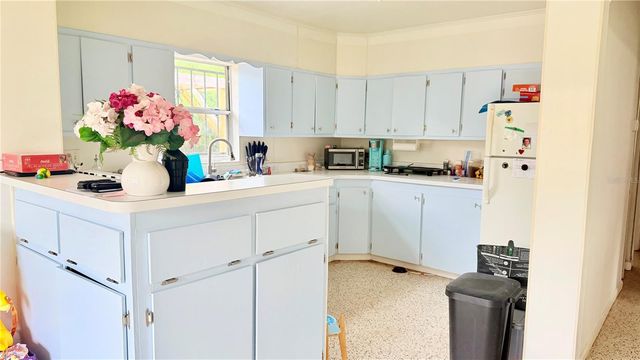 1709 E NORTH BAY STREET, Tampa, FL 33610