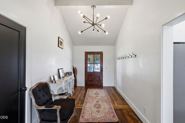 66300 White Rock Loop, Bend, OR 97703