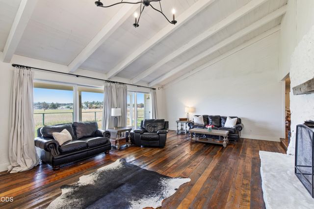 66300 White Rock Loop, Bend, OR 97703