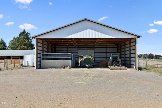 66300 White Rock Loop, Bend, OR 97703