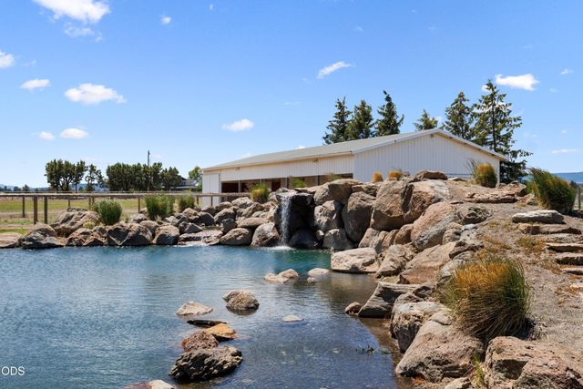 66300 White Rock Loop, Bend, OR 97703