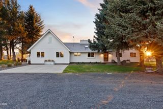 66300 White Rock Loop, Bend, OR 97703