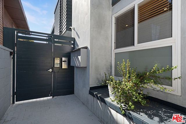 1228 18th Street D, Santa Monica, CA 90404