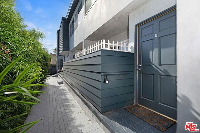 1228 18th Street D, Santa Monica, CA 90404