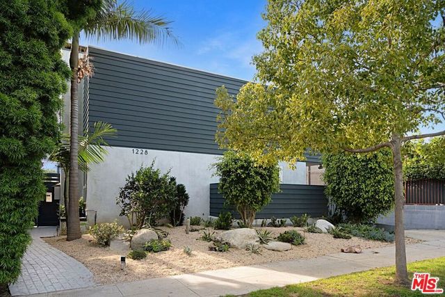 1228 18th Street D, Santa Monica, CA 90404