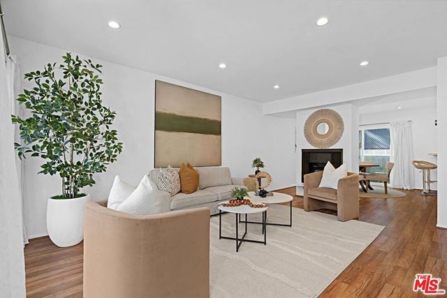 1228 18th Street D, Santa Monica, CA 90404
