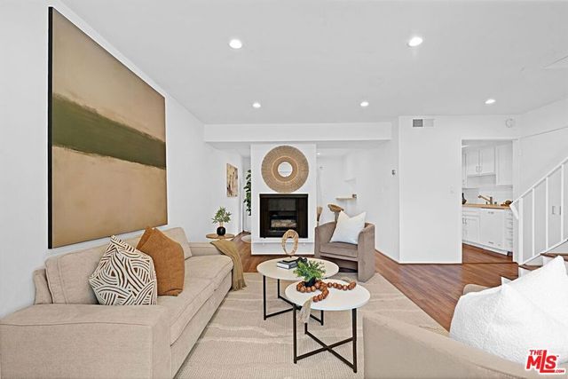 1228 18th Street D, Santa Monica, CA 90404