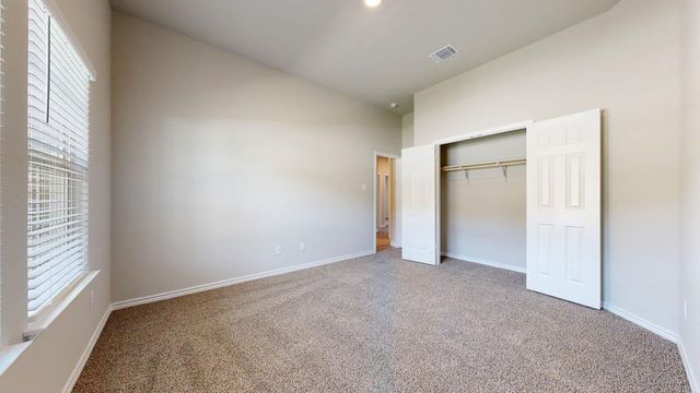 600 Sydney BLVD, Thorndale, TX 76577