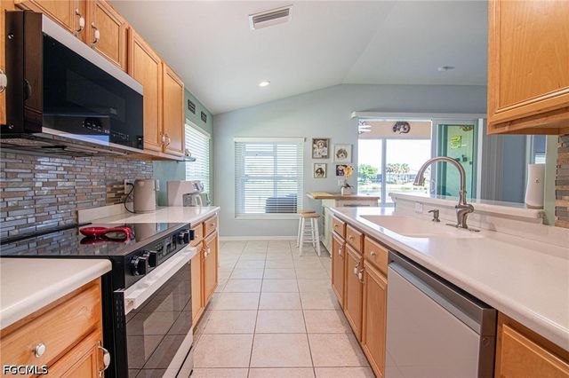 2641 Clairfont CT, Cape Coral, FL 33991