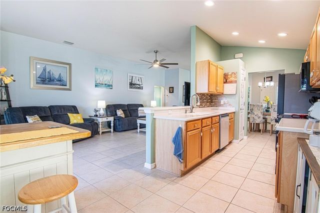 2641 Clairfont CT, Cape Coral, FL 33991