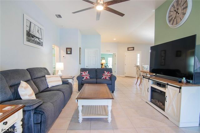 2641 Clairfont CT, Cape Coral, FL 33991
