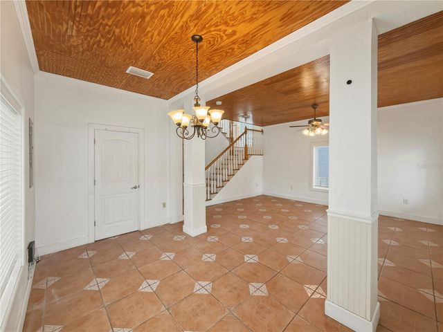 211 E 131ST AVENUE, Tampa, FL 33612