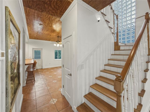 211 E 131ST AVENUE, Tampa, FL 33612