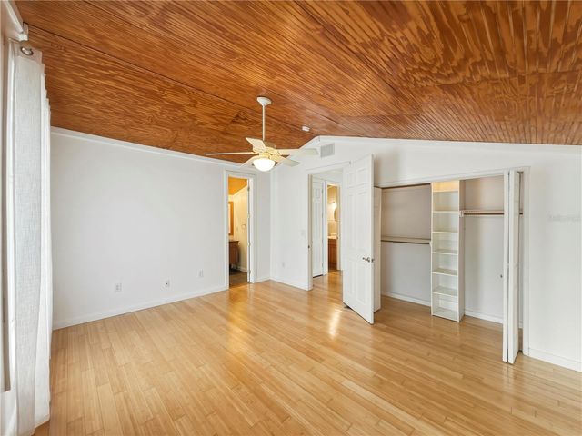 211 E 131ST AVENUE, Tampa, FL 33612