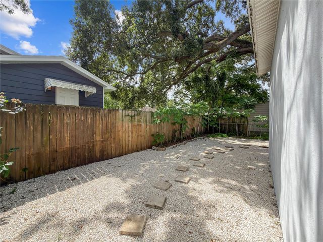 211 E 131ST AVENUE, Tampa, FL 33612