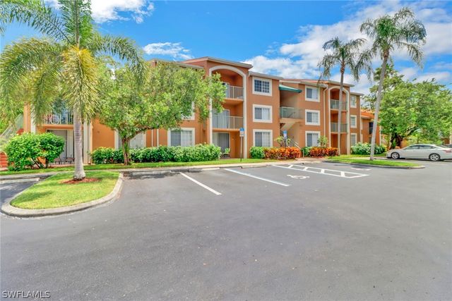 1205 Wildwood Lakes BLVD 201, Naples, FL 34104