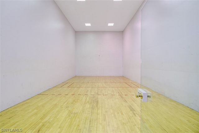 1205 Wildwood Lakes BLVD 201, Naples, FL 34104