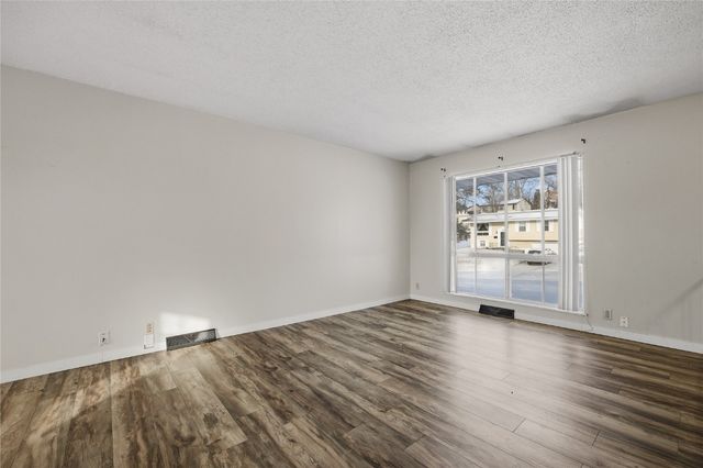 1413 Seminole Avenue NW, Cedar Rapids, IA 52405