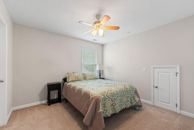 2012 Triple Crown Lane, Ridgeville, SC 29472