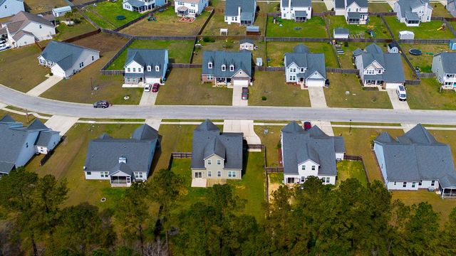 2012 Triple Crown Lane, Ridgeville, SC 29472