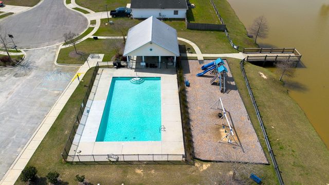 2012 Triple Crown Lane, Ridgeville, SC 29472