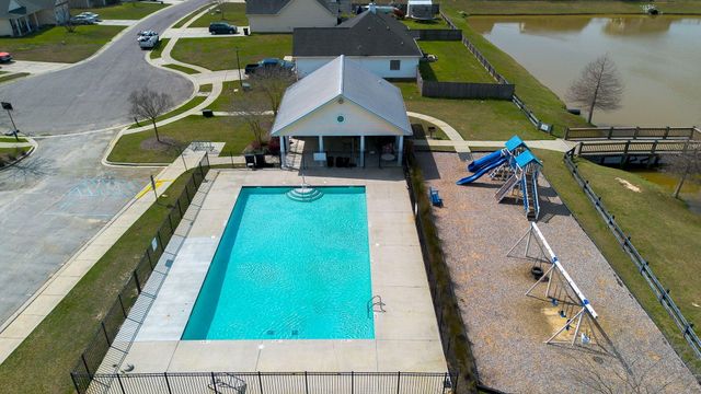 2012 Triple Crown Lane, Ridgeville, SC 29472