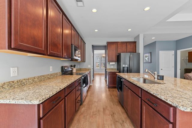 2012 Triple Crown Lane, Ridgeville, SC 29472