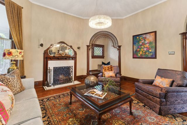 402 Madison, San Antonio, TX 78204