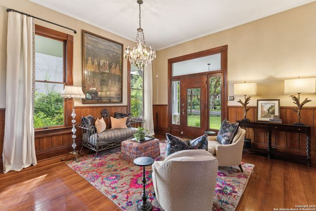 402 Madison, San Antonio, TX 78204