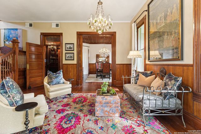 402 Madison, San Antonio, TX 78204