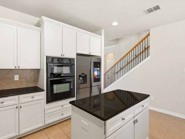 2731 Safe Harbor Drive, Lewisville, TX 75056