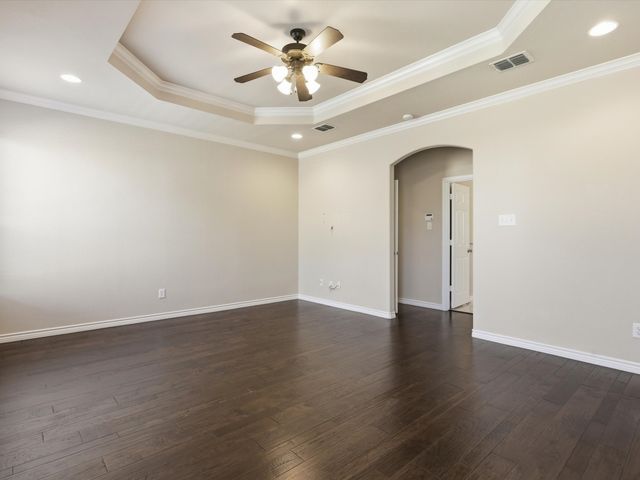 2731 Safe Harbor Drive, Lewisville, TX 75056