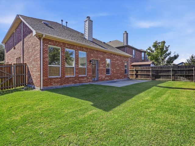 2731 Safe Harbor Drive, Lewisville, TX 75056