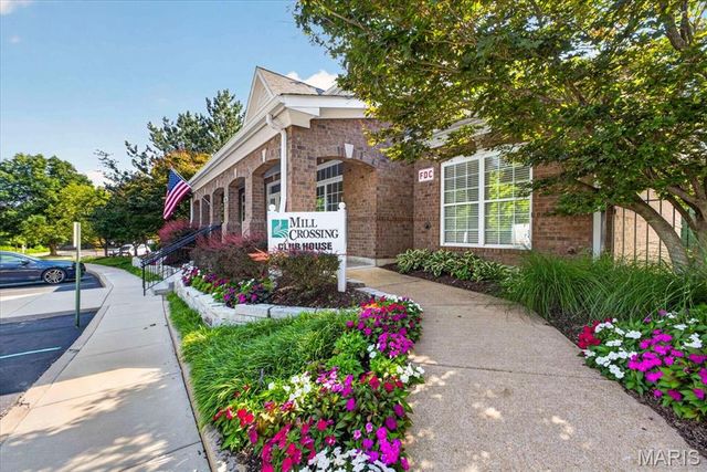 13101 Mill Crossing Court 200, Creve Coeur, MO 63141