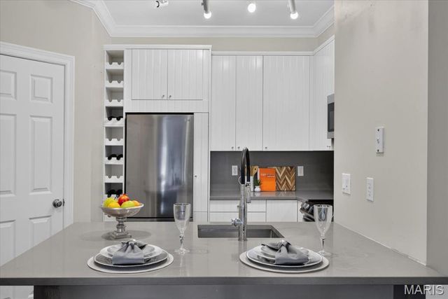 13101 Mill Crossing Court 200, Creve Coeur, MO 63141