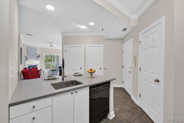 13101 Mill Crossing Court 200, Creve Coeur, MO 63141