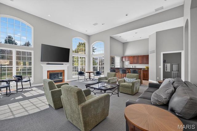 13101 Mill Crossing Court 200, Creve Coeur, MO 63141