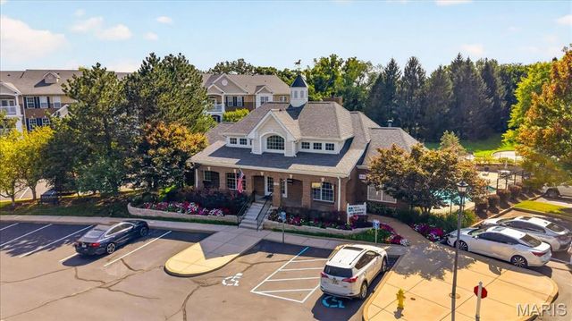 13101 Mill Crossing Court 200, Creve Coeur, MO 63141