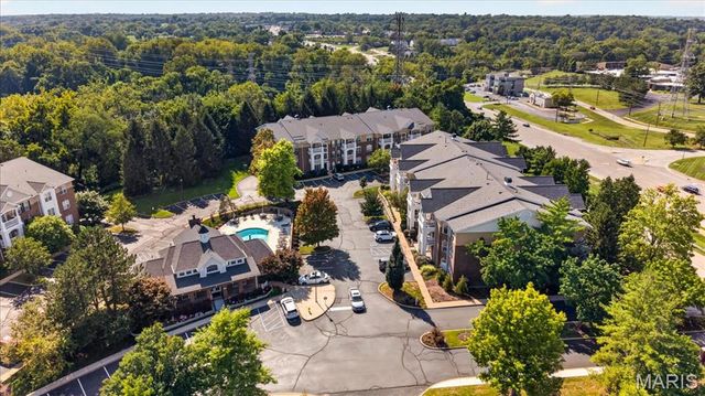 13101 Mill Crossing Court 200, Creve Coeur, MO 63141