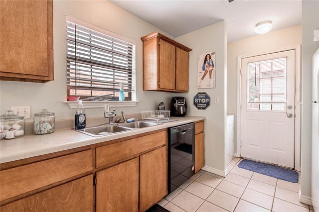 101 Yegua Circle, Huntsville, TX 77340