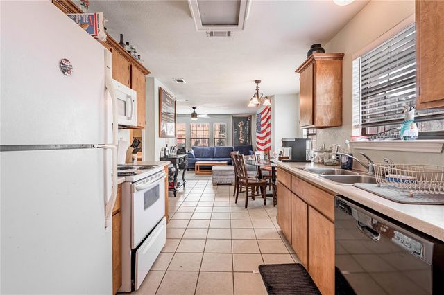 101 Yegua Circle, Huntsville, TX 77340