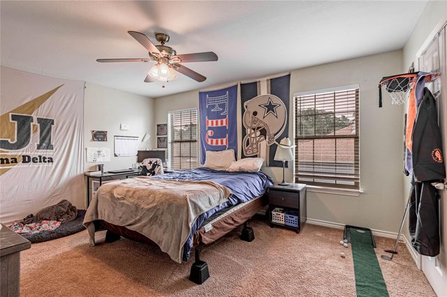 101 Yegua Circle, Huntsville, TX 77340