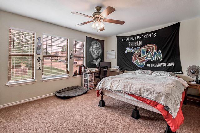 101 Yegua Circle, Huntsville, TX 77340
