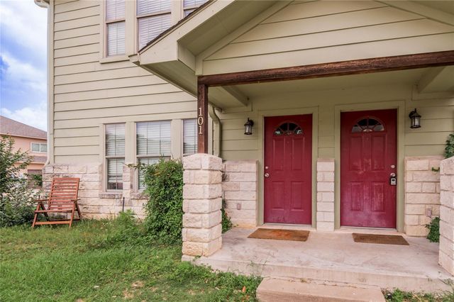 101 Yegua Circle, Huntsville, TX 77340