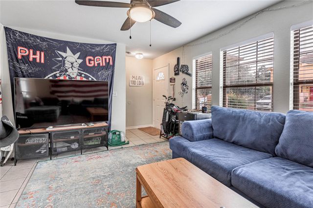 101 Yegua Circle, Huntsville, TX 77340