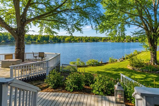 1743 N LAKESHORE DR, Louisa, VA 23093