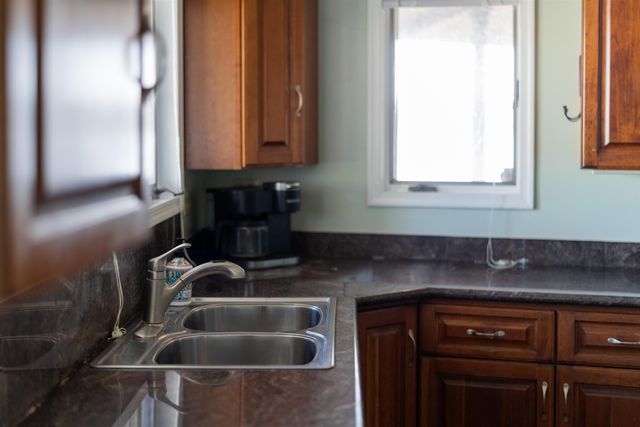 1743 N LAKESHORE DR, Louisa, VA 23093