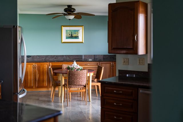 1743 N LAKESHORE DR, Louisa, VA 23093